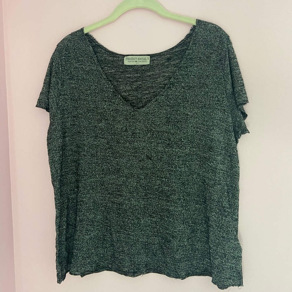 Urban Outfitters Textured V-neck Tee - Picture 1 of 4